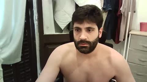 Snapshot of italianboybcn chatting on October 30, 3:13 pm italianboybcn online show from October 30, 3:13 pm