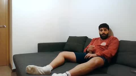 italianboybcn online show from December 27, 8:56 am