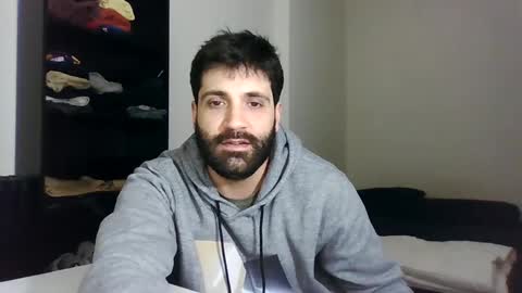 italianboybcn online show from January 23, 6:45 pm