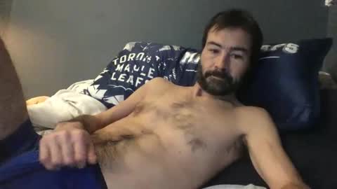 Snapshot of itsthick13 chatting on December 28, 3:37 am itsthick13 online show from December 28, 3:37 am