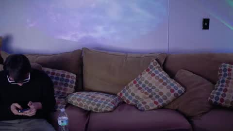itzbatboy5 online show from May 18, 6:52 am