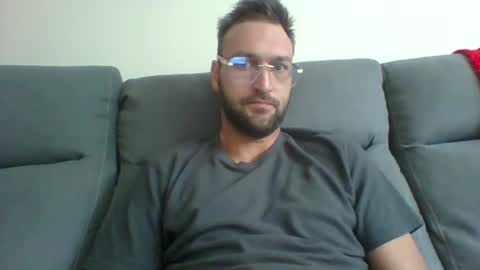 iwannaseeyourassnboobs69 online show from July 22, 1:14 pm