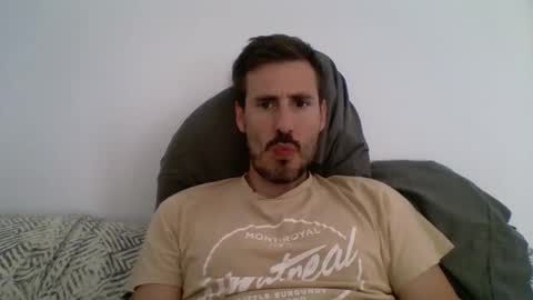Snapshot of iyoperro chatting on September 30, 10:19 am Casandro online show from September 30, 10:19 am