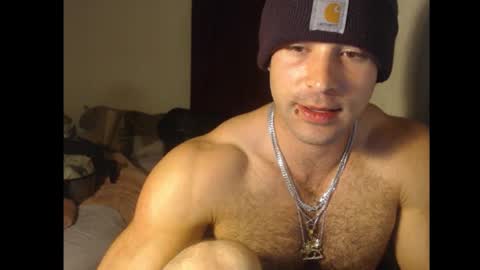 izak144 online show from March 13, 7:05 am