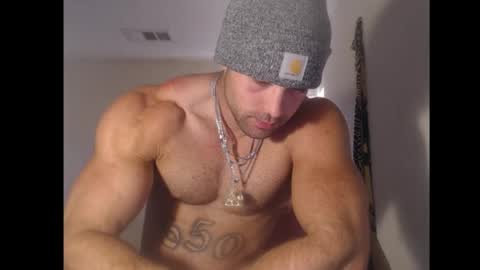 izak144 online show from December 4, 10:06 pm