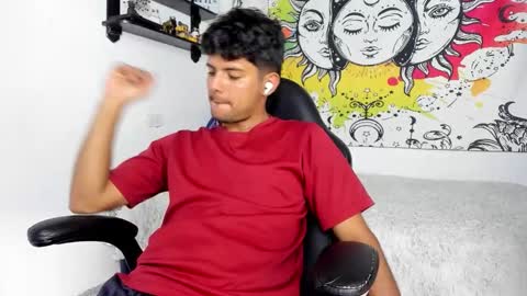 Izan online show from October 25, 7:48 pm