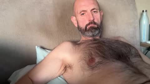 izzysboytoy1 online show from February 22, 5:14 pm