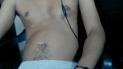 Snapshot of j_castello chatting on February 19, 1:29 am J online show from February 19, 1:29 am