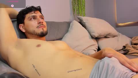 Snapshot of jaackdick_ chatting on October 14, 12:23 pm jack online show from October 14, 12:23 pm