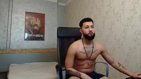 Snapshot of jacezachary chatting on February 4, 6:25 am JaceZachary online show from February 4, 6:25 am