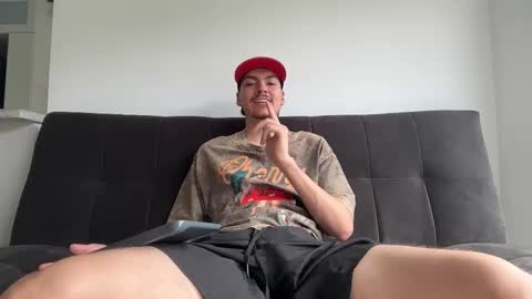 INDEPENDENT MODEL online show from November 16, 5:48 pm