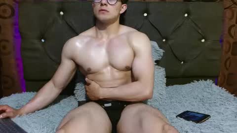 Jacke online show from March 4, 12:50 am