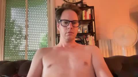 jackyxe online show from July 17, 5:47 am