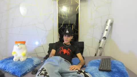 jacob_blackwell online show from December 19, 8:17 pm