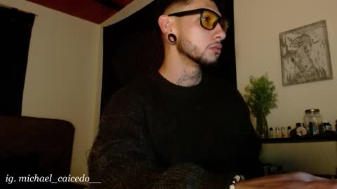 Michael Caicedo online show from January 13, 5:56 am