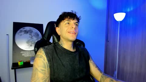 jacobb116 online show from February 10, 1:21 am