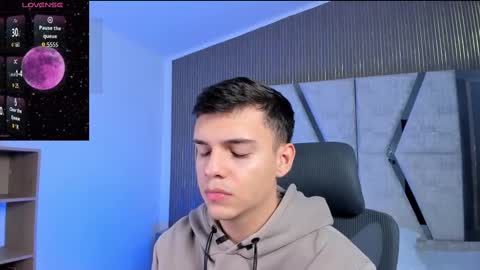 Jacob online show from November 13, 8:35 pm