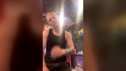 twistedboy online show from July 4, 1:52 am
