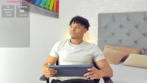 Snapshot of jacub_micke chatting on February 23, 10:31 pm Jacub online show from February 23, 10:31 pm