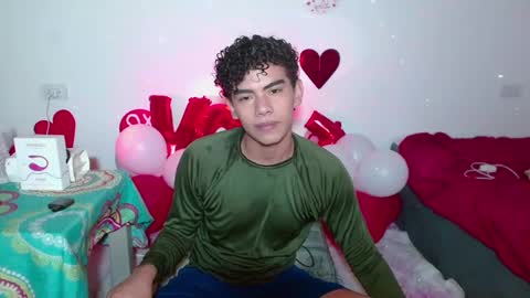 javi15  online show from February 16, 12:43 am