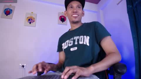 JAISON HALLS online show from November 11, 6:18 am