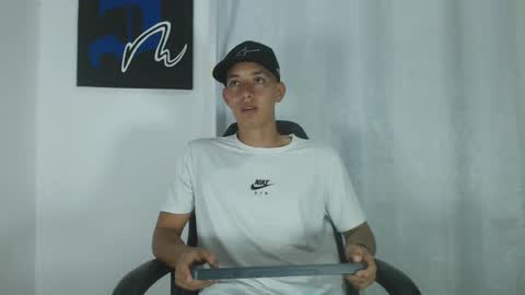 Snapshot of jake_shadow14 chatting on February 28, 6:41 pm Hi guys im new 3 online show from February 28, 6:41 pm