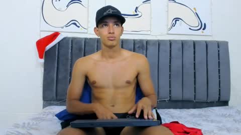 Snapshot of jake_shadow14 chatting on January 9, 9:26 pm Hi guys im new 3 online show from January 9, 9:26 pm