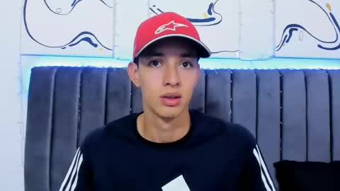 Snapshot of jake_shadow14 chatting on February 14, 5:14 pm Hi guys im new 3 online show from February 14, 5:14 pm