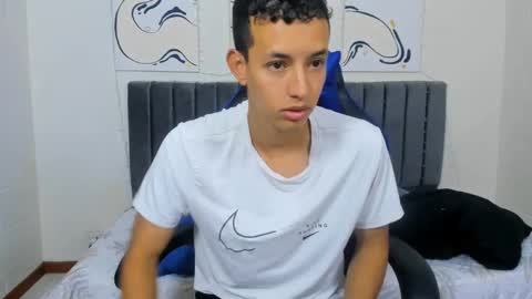 Snapshot of jake_shadow14 chatting on December 7, 4:36 pm Hi guys im new 3 online show from December 7, 4:36 pm