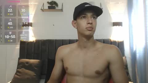 Snapshot of jake_shadow14 chatting on September 22, 6:51 pm Hi guys im new 3 online show from September 22, 6:51 pm