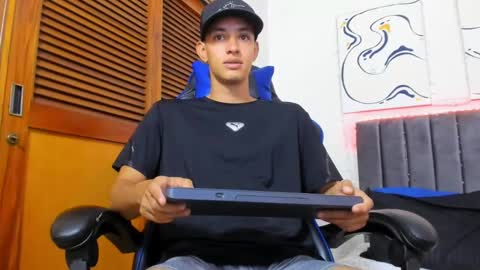 Snapshot of jake_shadow14 chatting on January 27, 7:03 pm Hi guys im new 3 online show from January 27, 7:03 pm