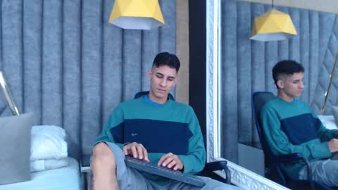 jakemoxleey online show from February 11, 2:24 pm