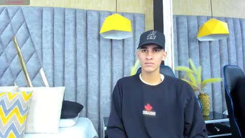 jakemoxleey online show from December 3, 12:16 pm