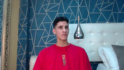 jakemoxleey online show from December 6, 12:27 pm