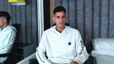 jakemoxleey online show from January 5, 12:21 pm