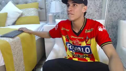 jakemoxleey online show from March 8, 8:13 pm