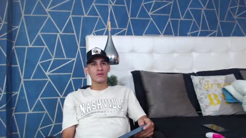 jakemoxleey online show from January 24, 12:20 pm