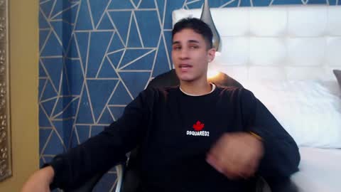 jakemoxleey online show from January 4, 12:27 pm