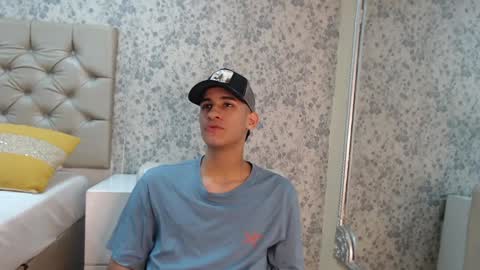 jakemoxleey online show from February 7, 12:50 pm