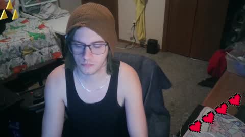 Snapshot of jakieepoo212 chatting on January 4, 8:17 am Jakieepoo212 online show from January 4, 8:17 am