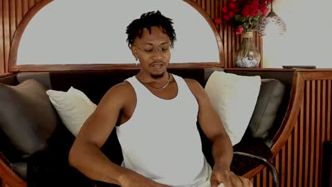   online show from April 1, 4:25 am