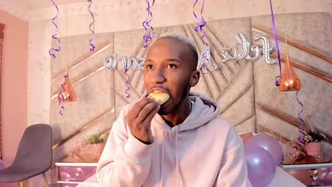 James  online show from February 14, 12:25 pm