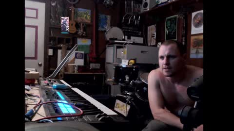 Snapshot of jameswebbscope chatting on December 16, 5:33 pm Jameswebbscope online show from December 16, 5:33 pm
