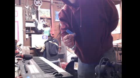 Snapshot of jameswebbscope chatting on January 2, 9:33 am Jameswebbscope online show from January 2, 9:33 am