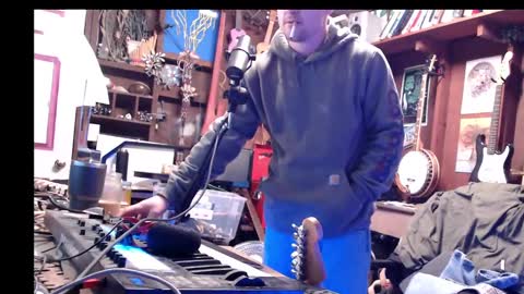 Snapshot of jameswebbscope chatting on February 12, 7:02 am Jameswebbscope online show from February 12, 7:02 am