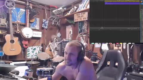 Snapshot of jameswebbscope chatting on October 3, 8:47 pm Jameswebbscope online show from October 3, 8:47 pm