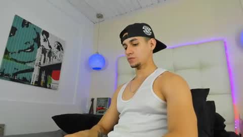 --- James --- online show from August 8, 11:34 pm