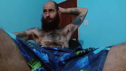 Snapshot of jammes_owen chatting on March 6, 5:00 pm Jammes. online show from March 6, 5:00 pm