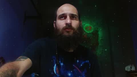 Snapshot of jammes_owen chatting on December 8, 10:52 am Jammes. online show from December 8, 10:52 am