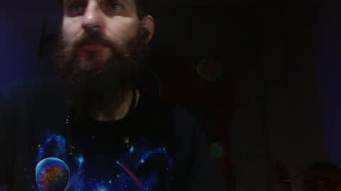 Snapshot of jammes_owen chatting on December 7, 9:44 pm Jammes. online show from December 7, 9:44 pm